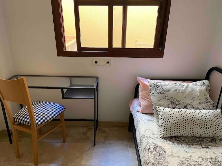 Apartamento Atico Santa Lucia Terraza Y Parking Gratuitos Alcalá de Guadaira Exterior foto